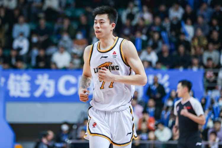  復出還要找狀態(tài)！張鎮(zhèn)麟半場6中1僅拿2分1板4助1斷