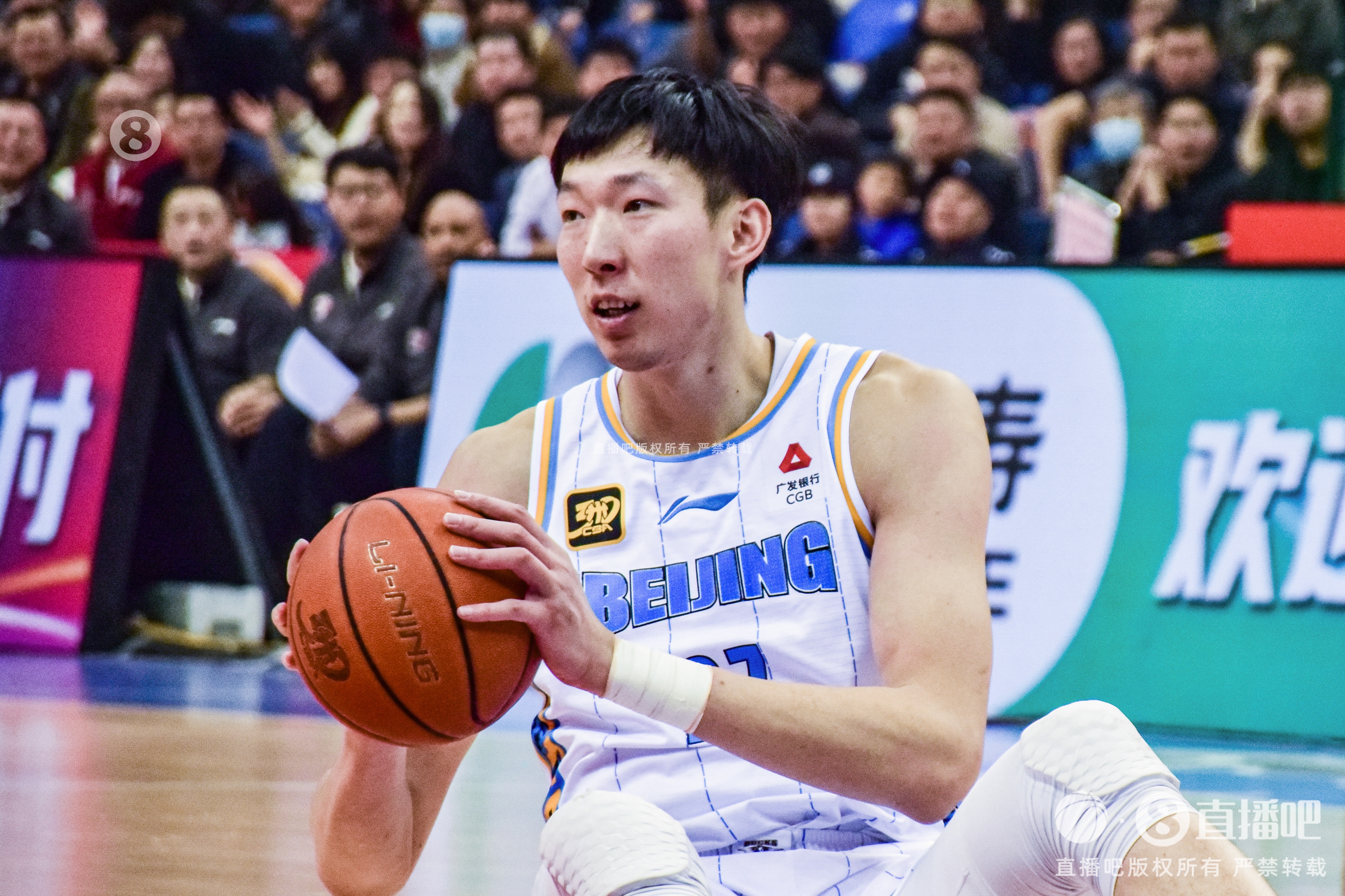  定海神針！周琦內線攻防在線 半場6中5貢獻12分6籃板2蓋帽