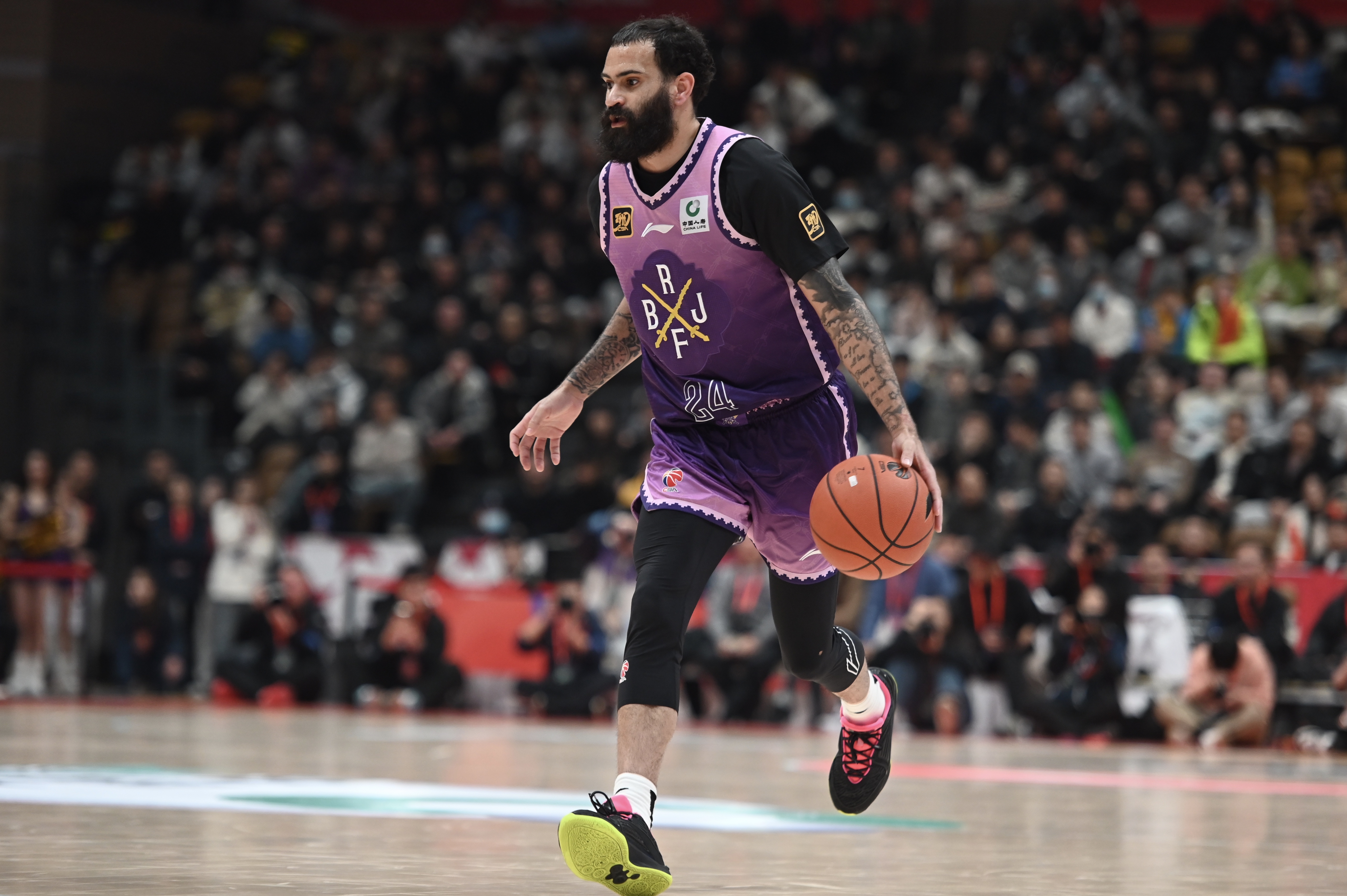  加時接連扔進三分！里勒28投17中怒轟全隊最高46分 另有8板8助